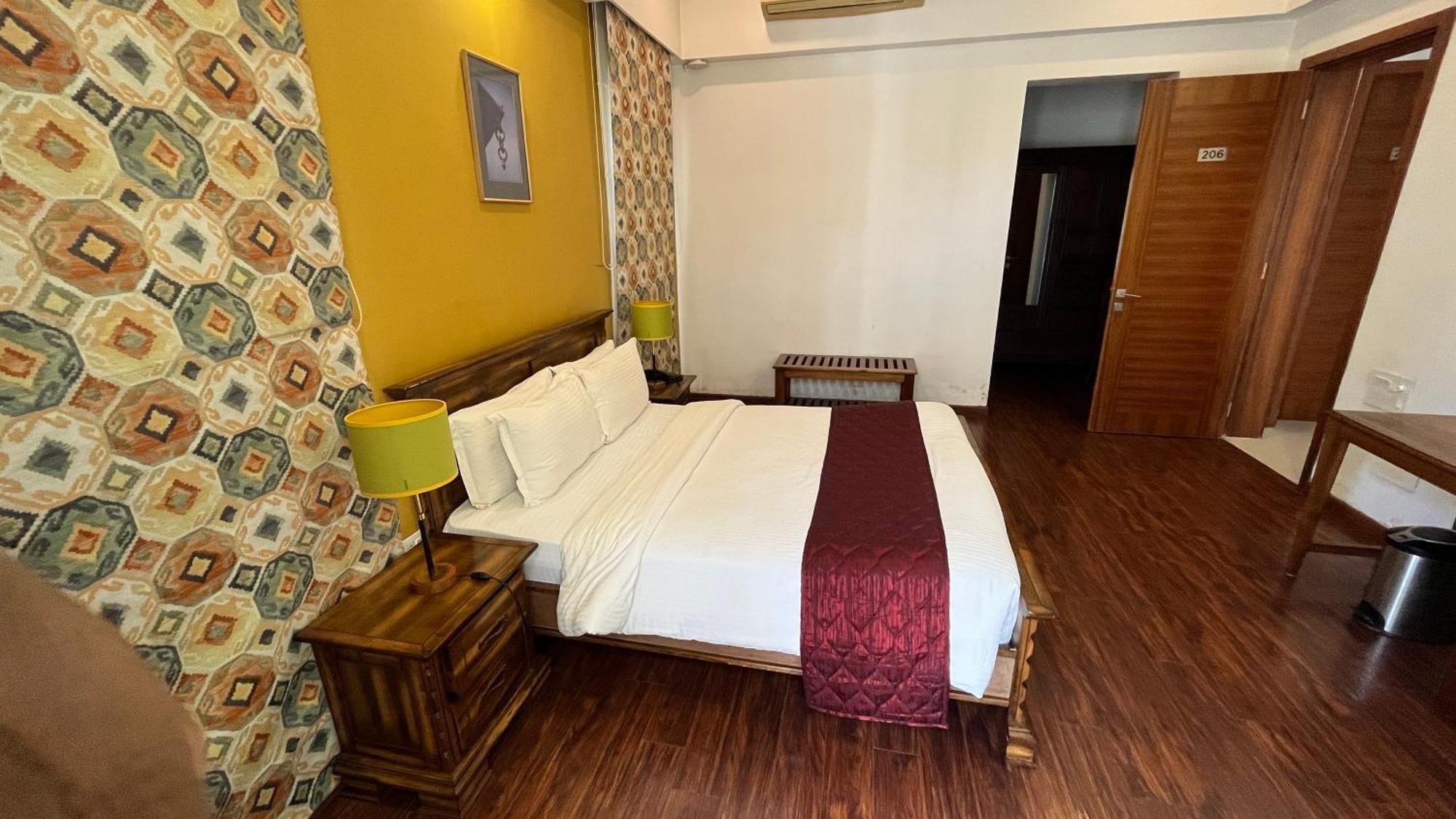 Maroma Suites Ecr Chennai Exterior photo